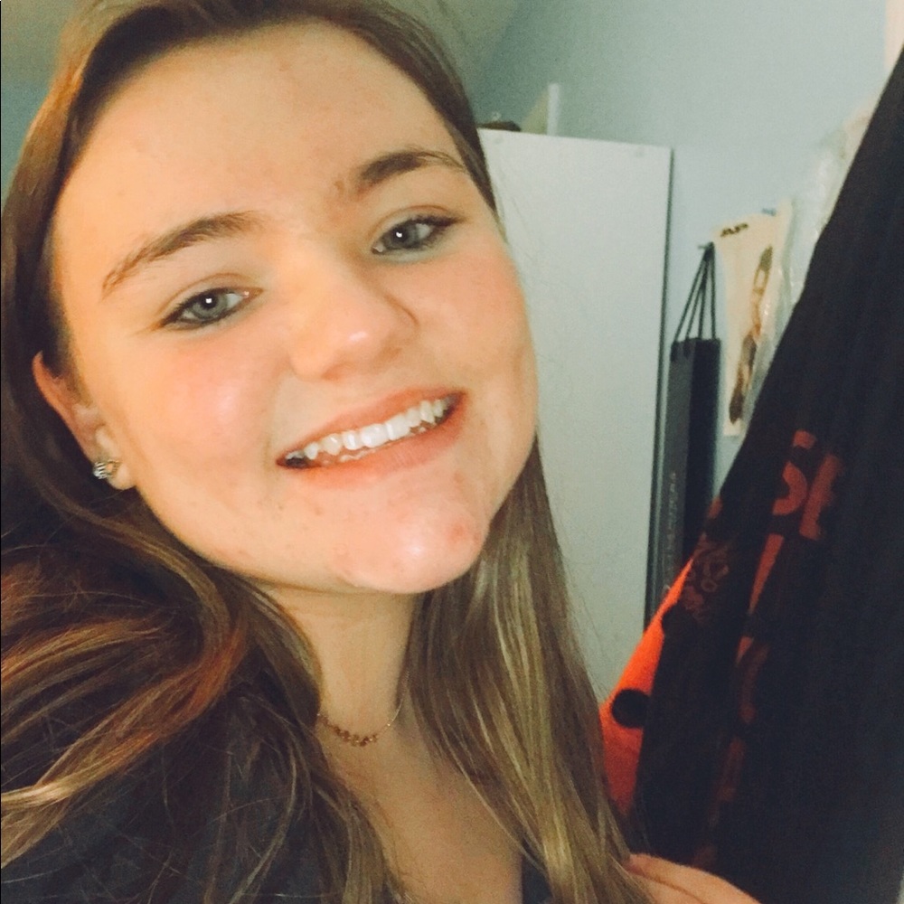 Meet your Posher, Mallory